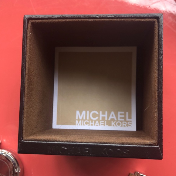 Michael Kors white faces watch with rose gold band